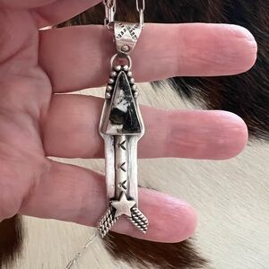 ❤️ White Buffalo Brushed 925 Arrow Navajo Style Ethnic Pendant 2.36”L Unisex
